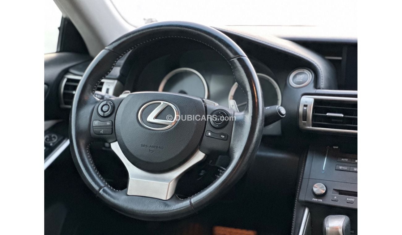 Lexus IS 200 MODEL 2016 car perfect condition inside perfect condition inside and outside