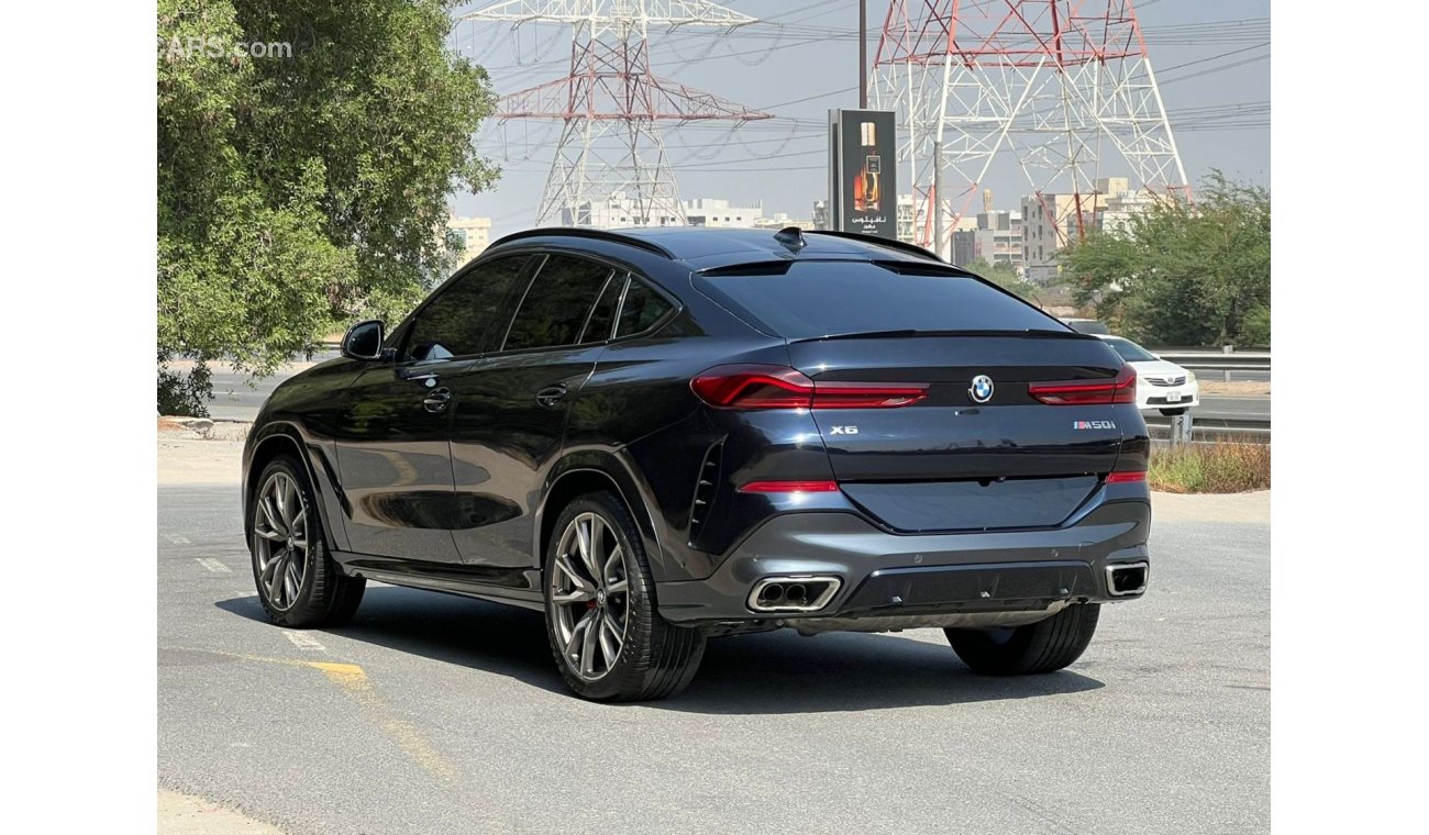 بي أم دبليو X6 M50i