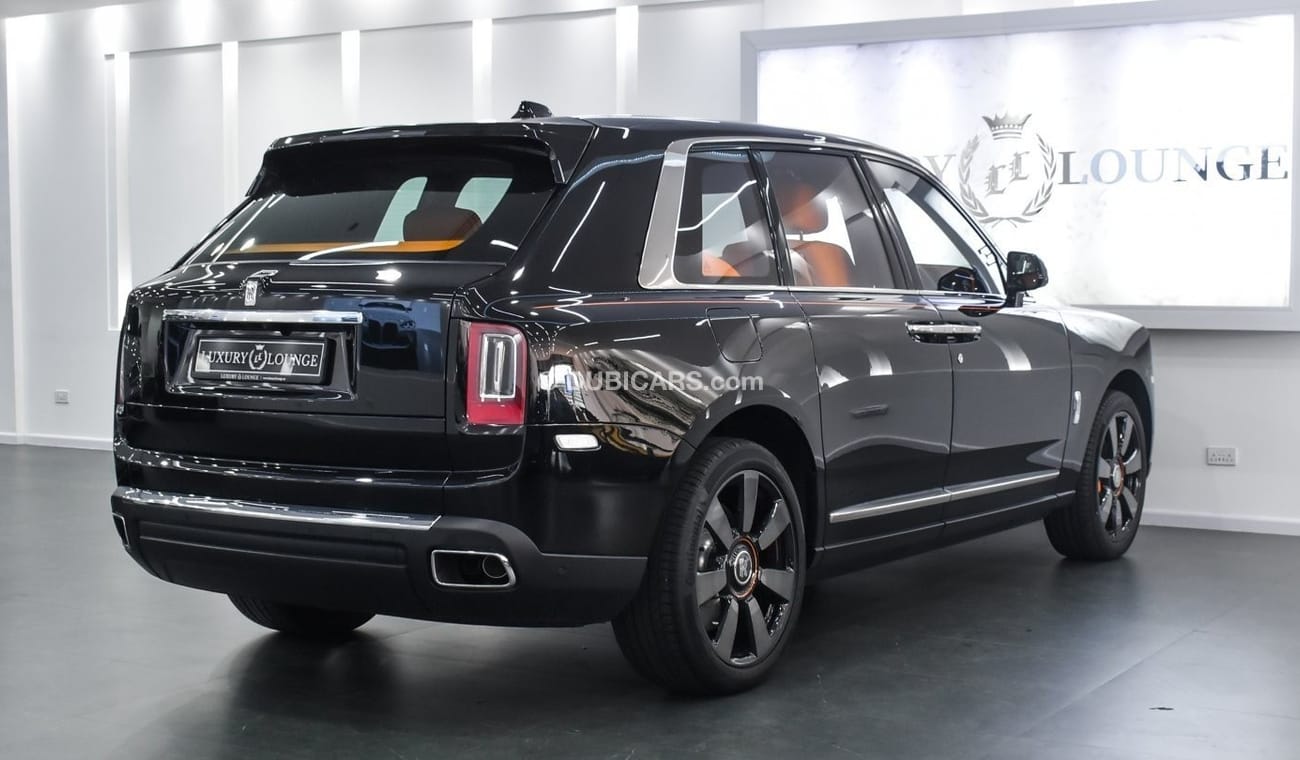 Rolls-Royce Cullinan Silver Badge