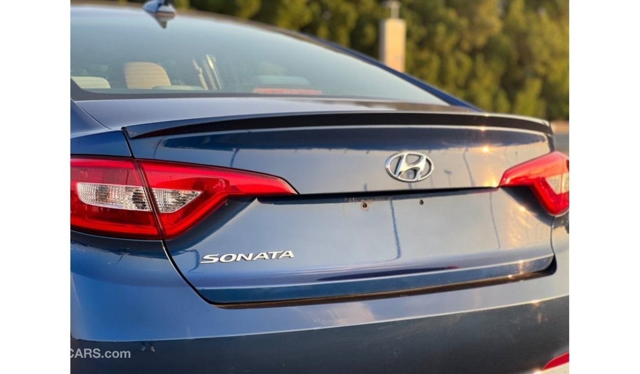 Hyundai Sonata SE The car is in a very good condition, a lot of simple accident without any damage and the original