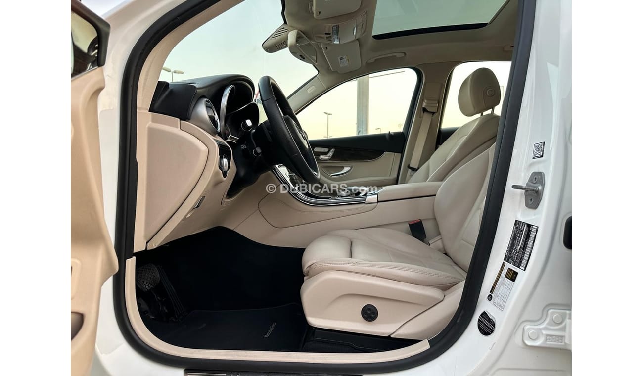 مرسيدس بنز GLC 300 Mercedes GLC 300 _American_2018_Excellent Condition _Full option