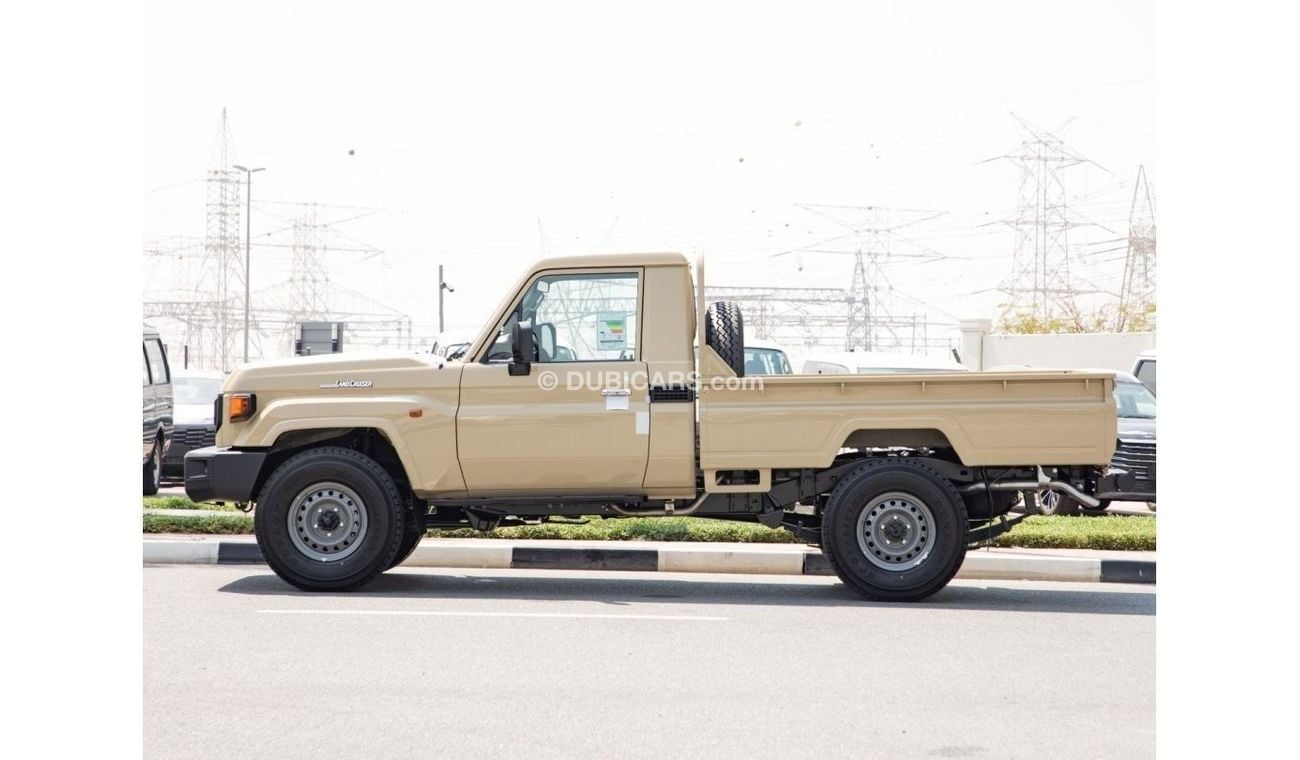 تويوتا لاند كروزر بيك آب LC79 STD 4.0L Petrol/4WD/Single Cabin. Local Registration + 5%