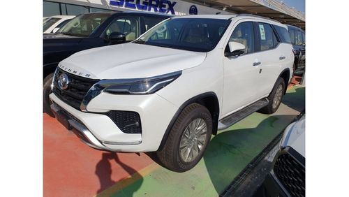 تويوتا فورتونر 2025YM Fortuner 4.0L gasolina V6 Full Equipo, camaras panoramicas, asientos ventilados, monitores et