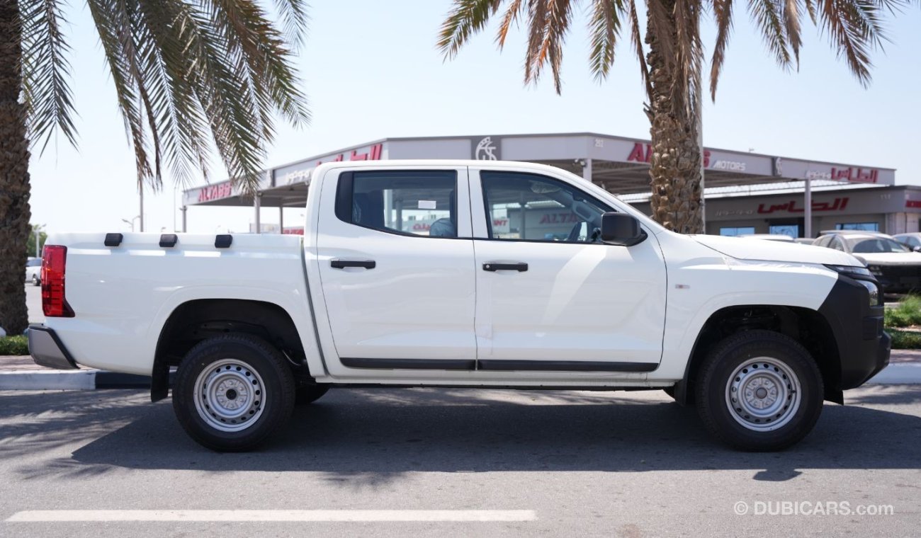 ميتسوبيشي L200 Mitsubishi L200 2.4L Diesel DCabin 4x4 GL 5MT Mid-Line MY-2024