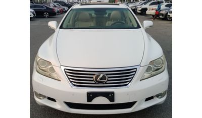 Lexus LS460 L 4.6L