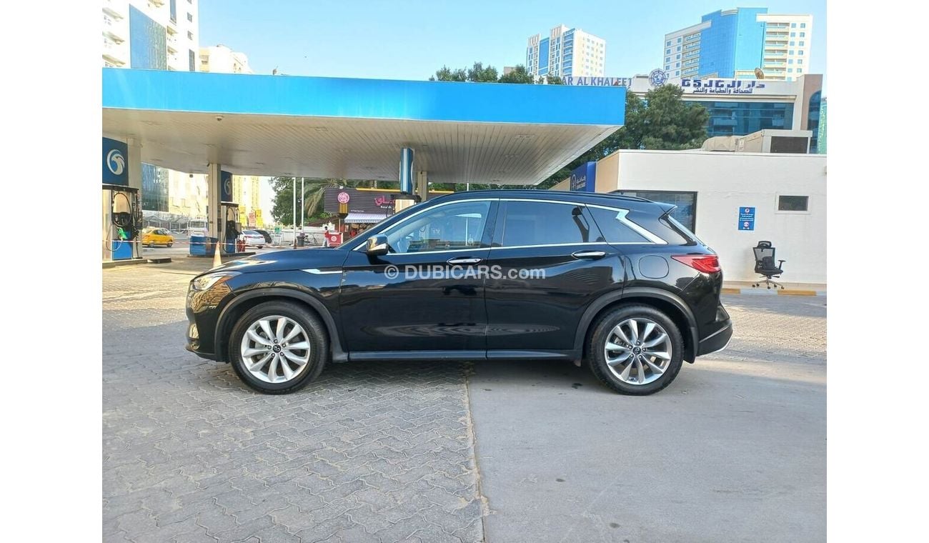 إنفينيتي QX50 Luxury 2.0L RWD