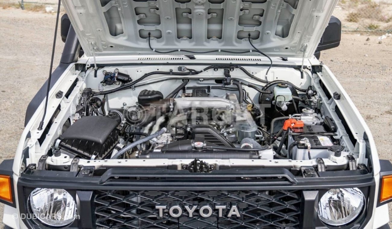 Toyota Land Cruiser Pick Up LAND CRUISER LC79  DOUBEL CAP 4.5L V8 DIESEL