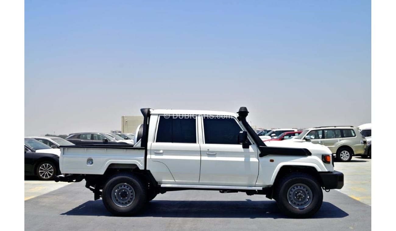 تويوتا لاند كروزر بيك آب Double Cab 2.8L Diesel 4WD 5 Seater Automatic