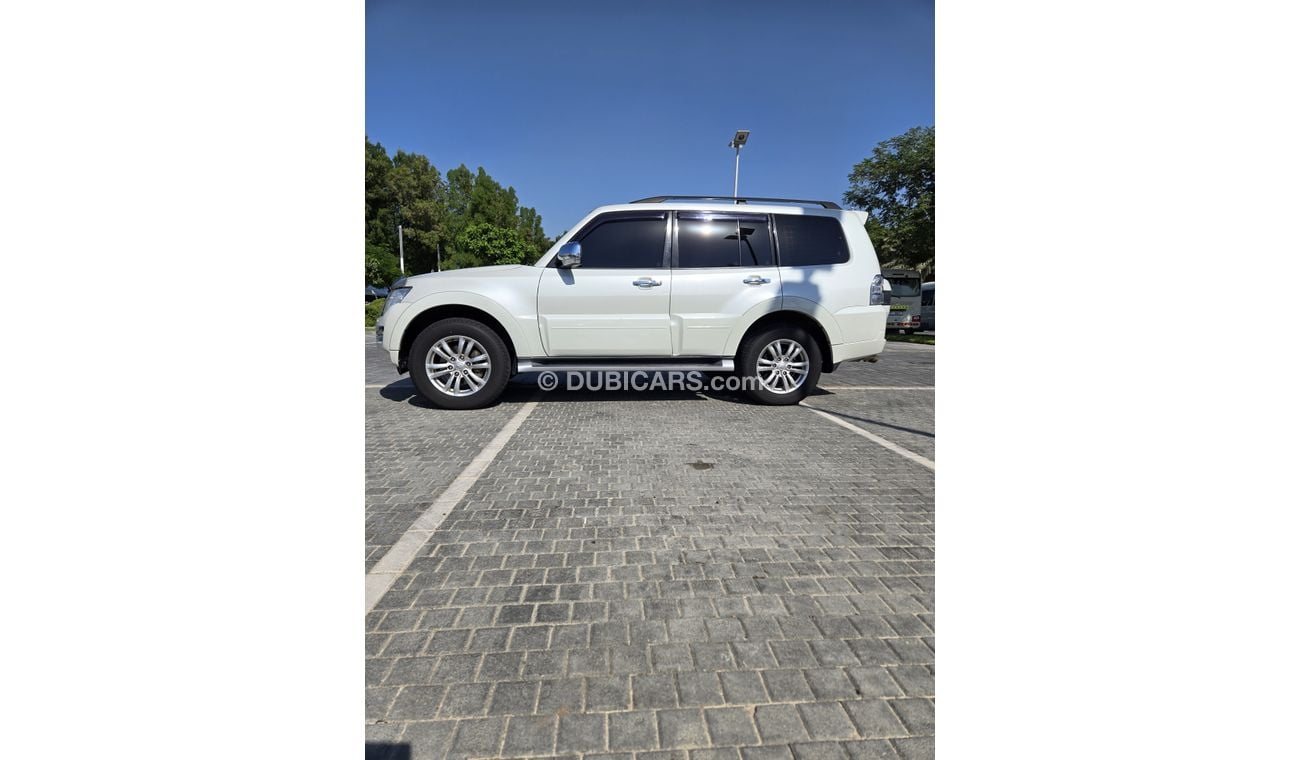 Mitsubishi Pajero Platinum 3.8L