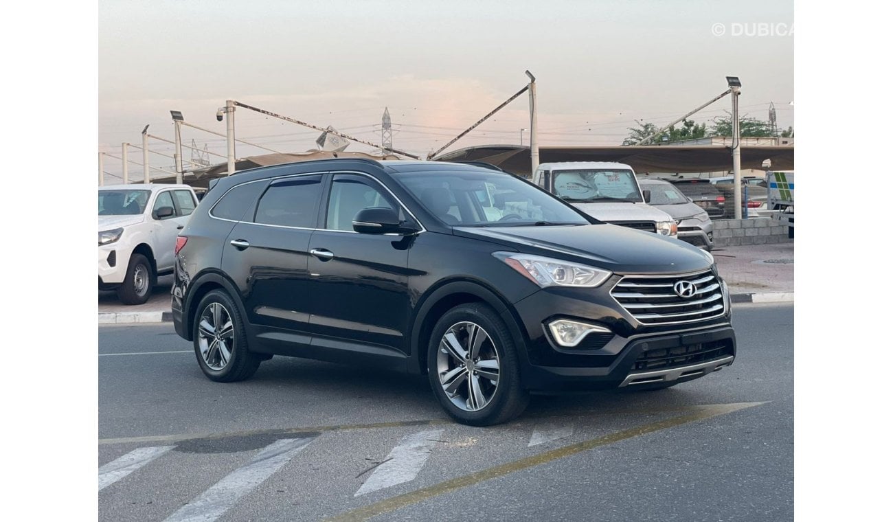 Hyundai Santa Fe 2015 Hyundai Santa Fe Ultimate Limited Edition Full Option - 3.3L V6 - AWD 4x4 - 7 Seater Full Panor