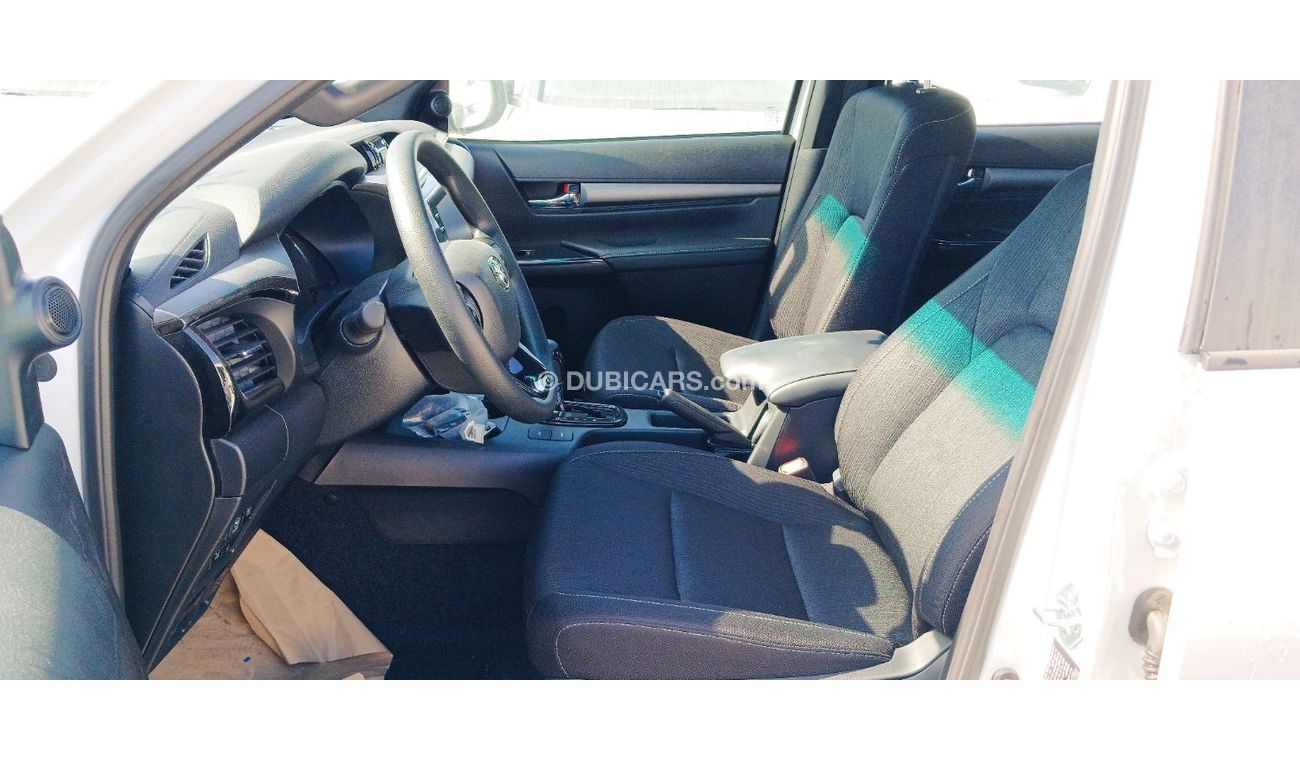 تويوتا هيلوكس Toyota Hilux Adventure 4.0L Petrol AT 2025YM