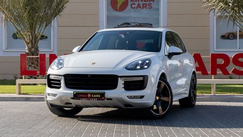 Porsche Cayenne Porsche Cayenne GTS 2016 GCC under Warranty with Flexible Down-Payment.