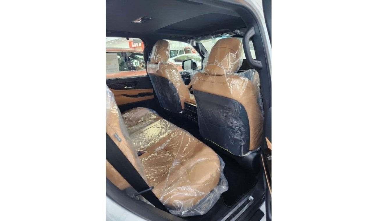 لكزس LX 600 NEW2024 GCC Prestige AWD-مقاعد7