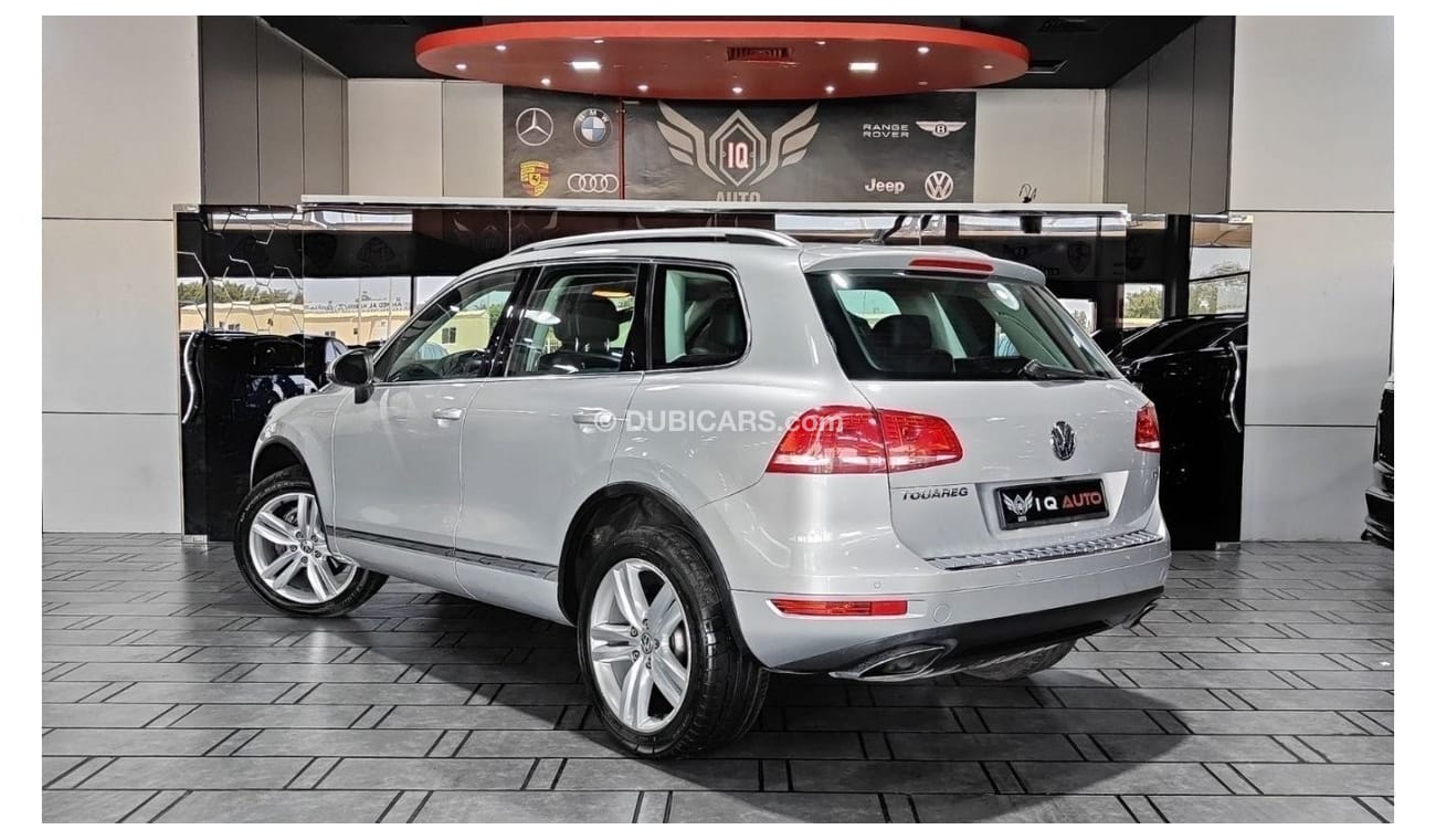 Volkswagen Touareg AED 2,100 P.M | 2015 VOLKSWAGEN TOUAREG SPORT | GCC | 360 *CAMERAS | FULLY LOADED