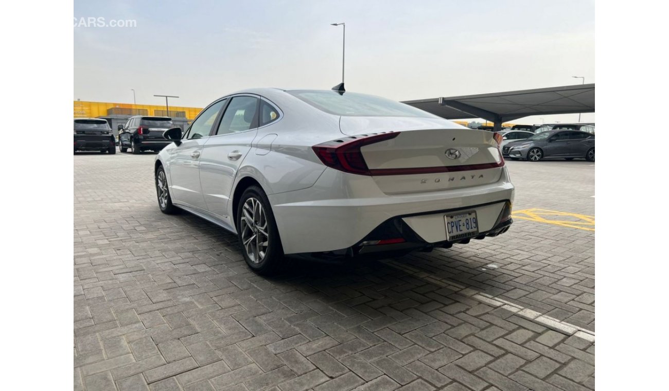 Hyundai Sonata Mid option