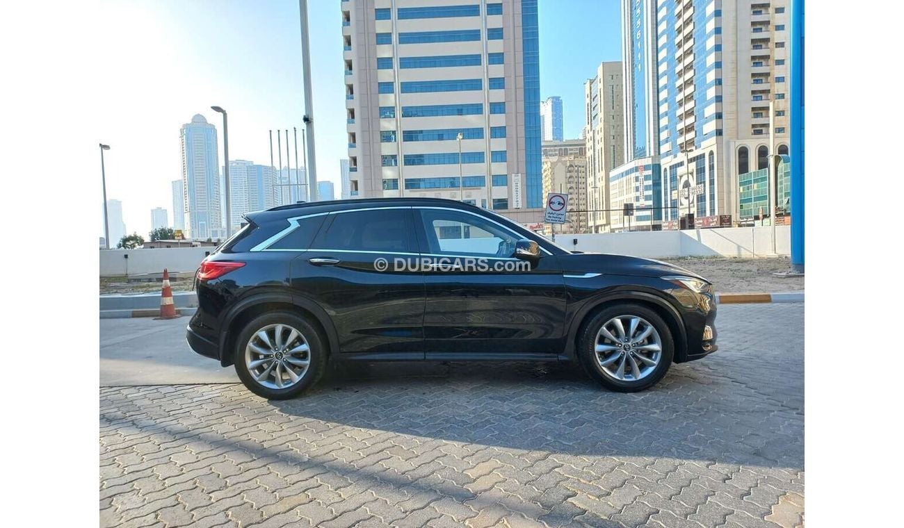 إنفينيتي QX50 Luxury 2.0L RWD