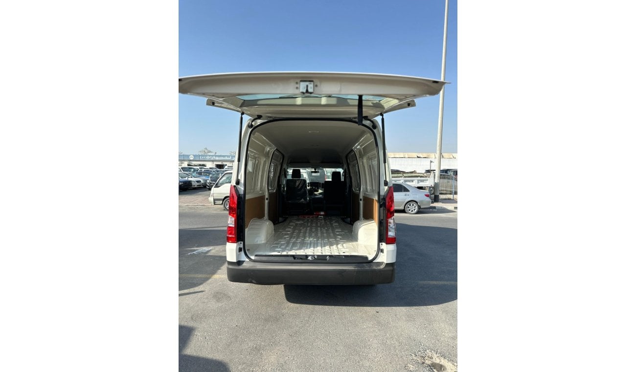 تويوتا هاياس Toyota Hiace Cargo 3.5 petrol automatic model 2025