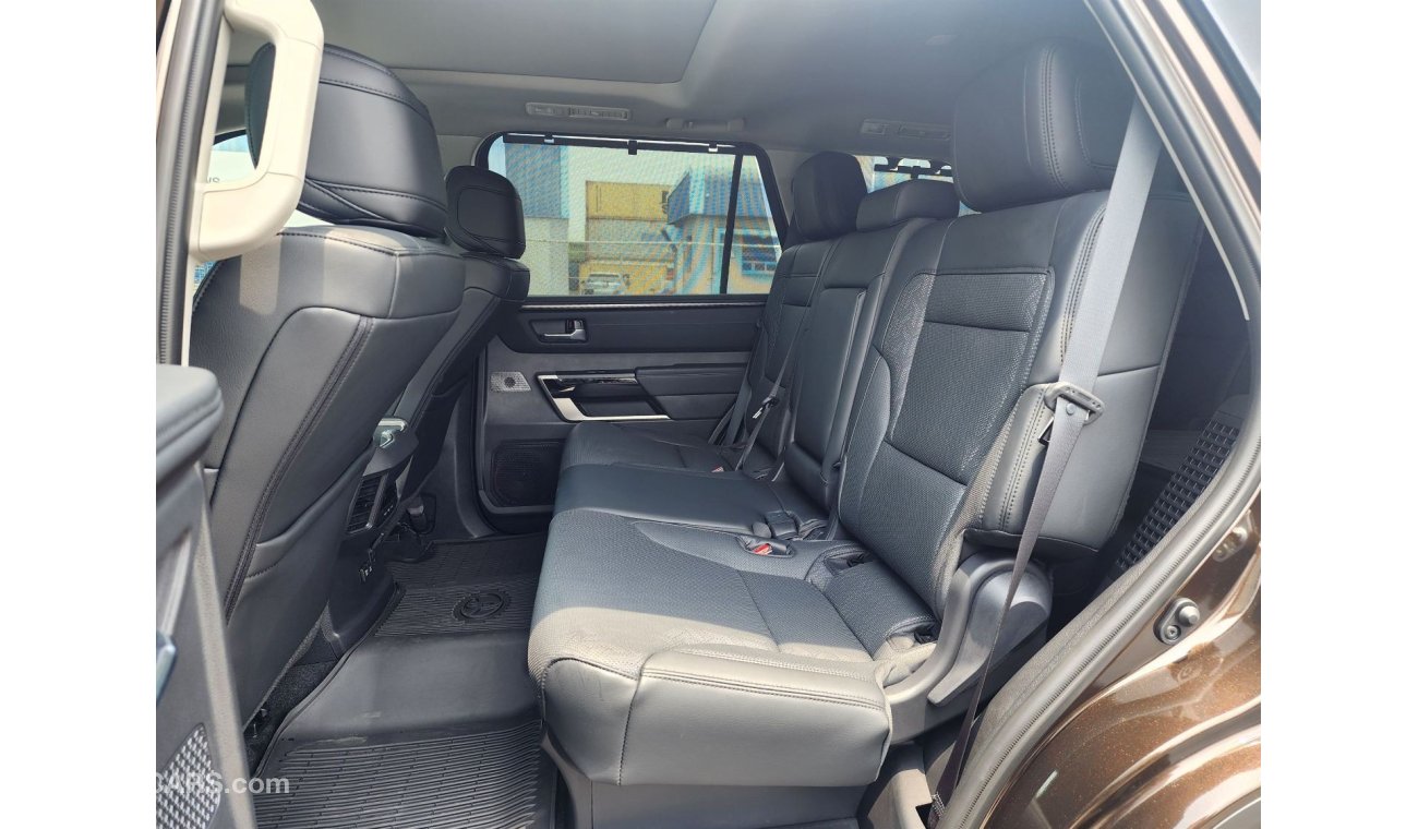 تويوتا سيكويا TOYOTA SEQUOIA LIMITED 3.5 HYBRID - BRAND NEW - CLEAN - EXPORT PRICE