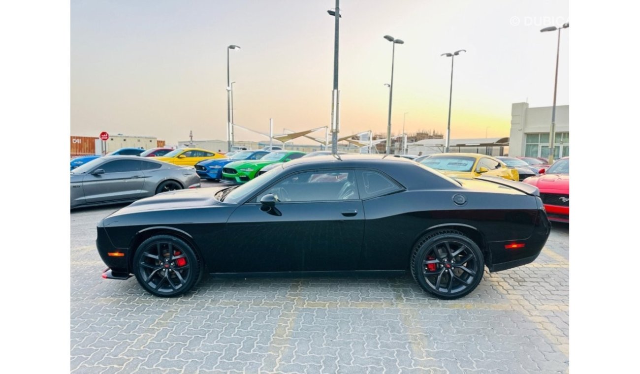 Dodge Challenger SXT For sale