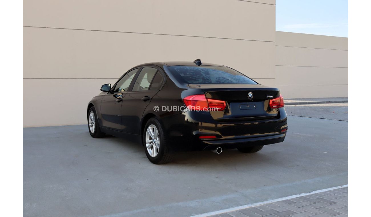 BMW 318i Executive ACCIDENTS FREE - GCC - ENGINE 1.5 TURBO - PERFECT CONDITION INSIDE OUT