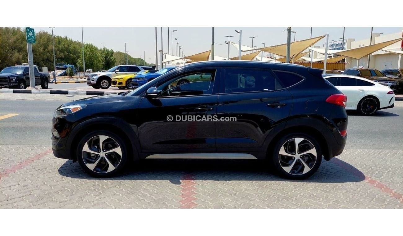 Hyundai Tucson very clean car