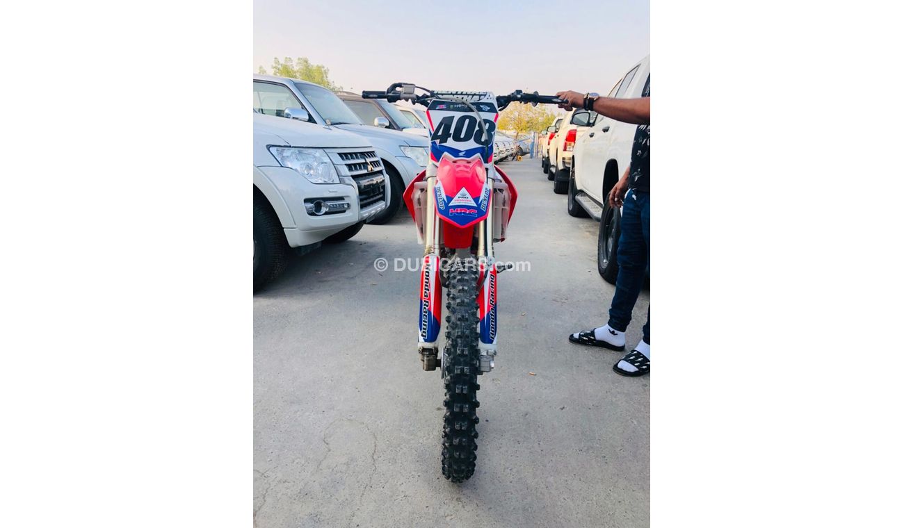 Honda CRF HONDA 450R DIRT BIKE IN MINT CONDITION - 450CC PETROL