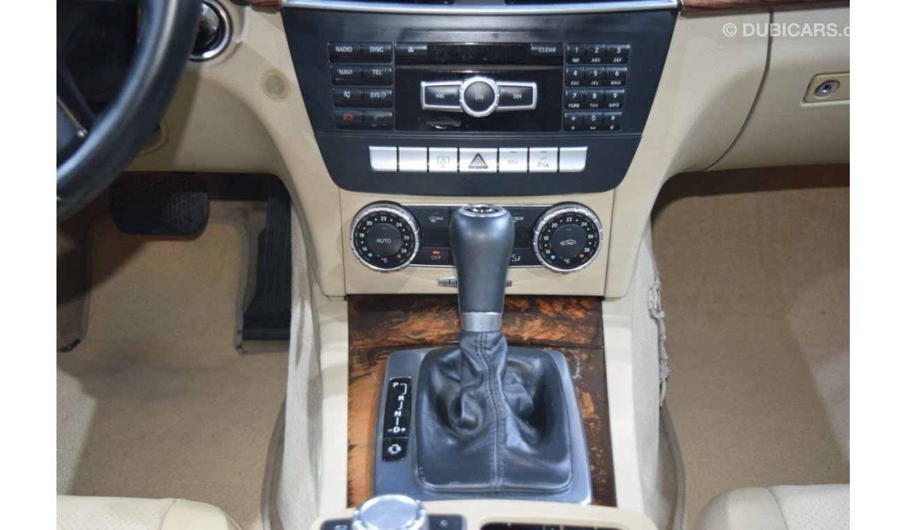 Mercedes-Benz C200 100% Not Flooded | Std | C 200 | GCC Specs| Single Owner | Excellent Condition | Accident Free |