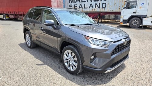 Toyota RAV4 Full options XLE premium