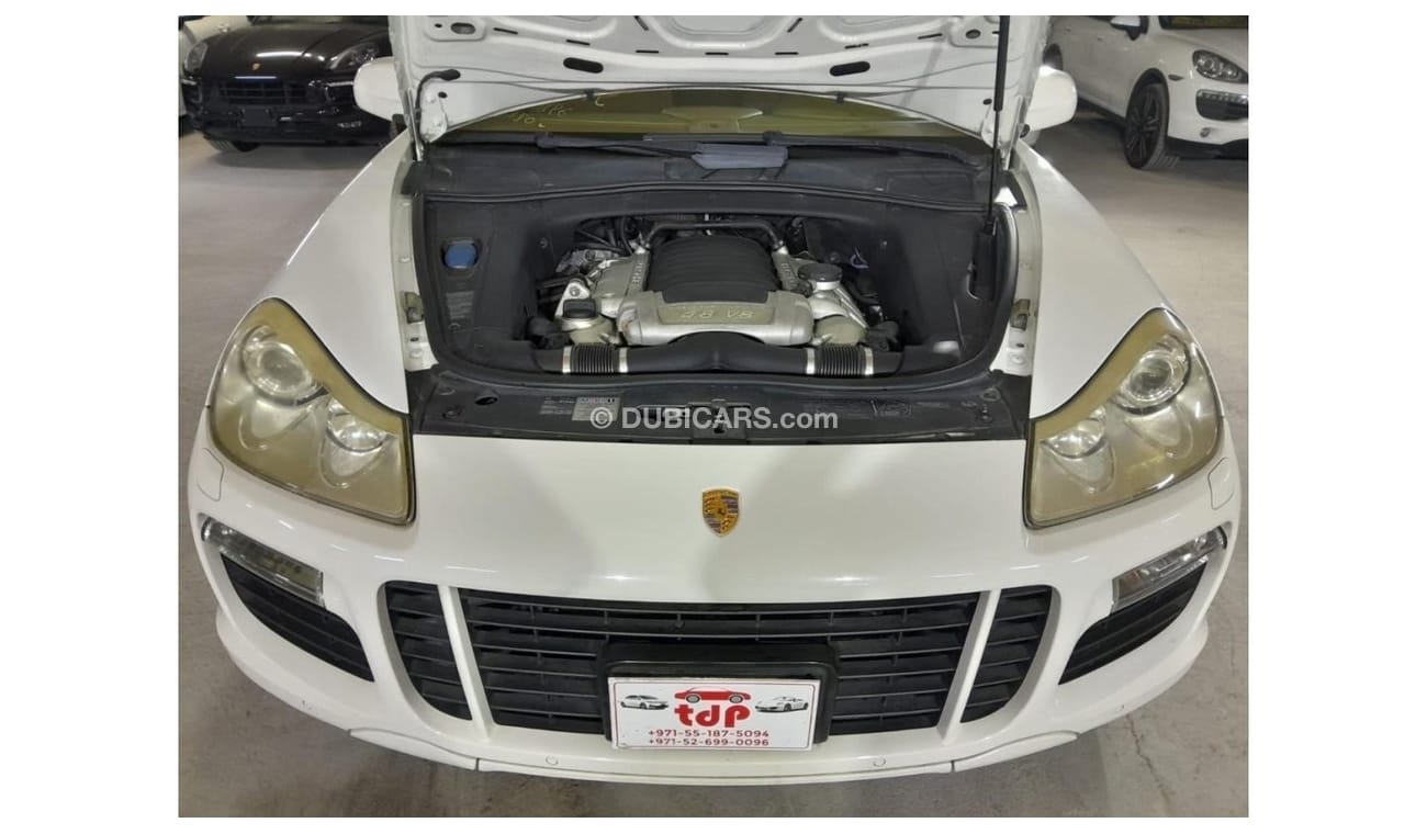 بورش كايان PORSCHE CAYENNE GTS 4.8L 2008 WITH SUNROOF, BOSE SOUND SYSTEM, AND MORE..