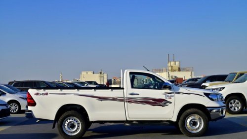 تويوتا هيلوكس Single Cab 2.4L Manual