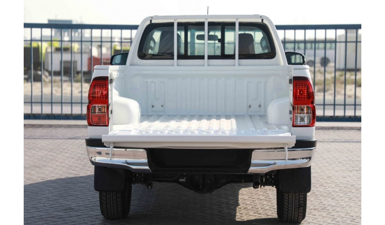 Toyota Hilux 2024 Toyota Hilux 4X4 Singel Cab 2.7 GLX - Super White inside Red | Export Only