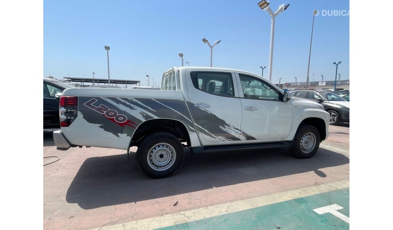 ميتسوبيشي L200 L200 // 2.4 petrol engine // 4x4 // basic option // model 2023