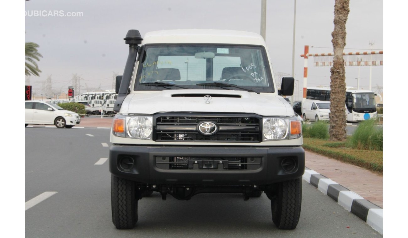 تويوتا لاند كروزر هارد توب TOYOTA LANDCRUISER 78 4.5L V8 DIESEL 9 SEATER TROOP CARRIER MANUAL