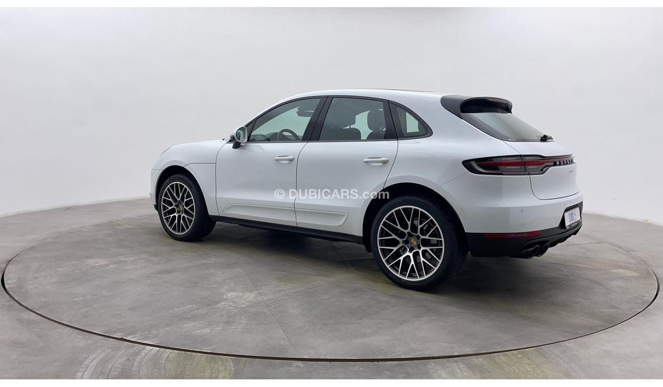 Used Porsche Macan Macan 2000 2020 for sale in Dubai - 472730