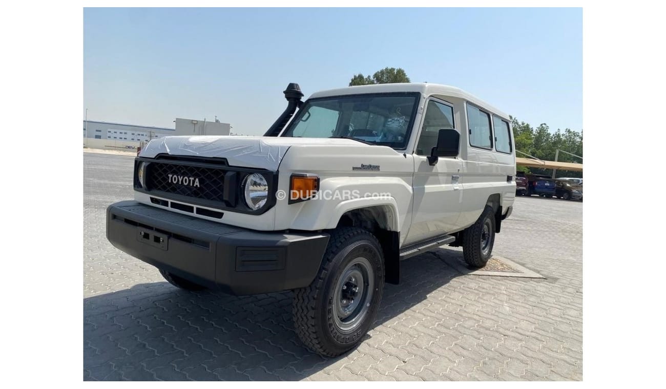 تويوتا لاند كروزر هارد توب TOYOTA LC HZJ 78 4.2L MT DSL – HARD TOP