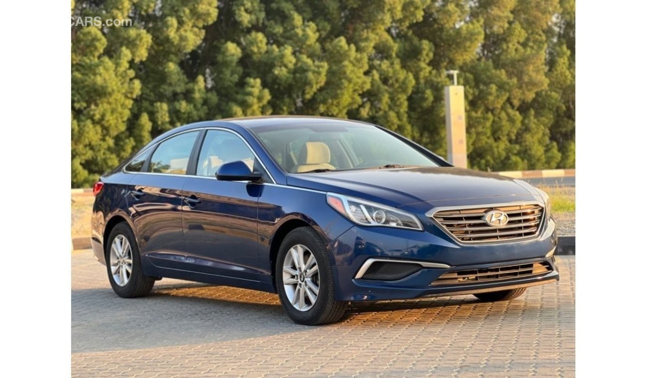 Hyundai Sonata SE The car is in a very good condition, a lot of simple accident without any damage and the original