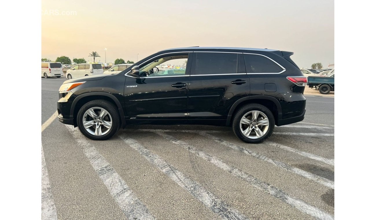 Toyota Highlander 2016 Toyota Highlander, Hybrid - 4X4 - Panoramic / Push Start - Heat and Cooling Seats- Limited Full