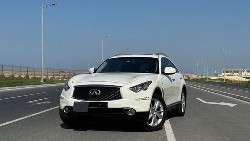 إنفينيتي QX70 Luxury 2019 GCC 3.7L V6 Full Service History