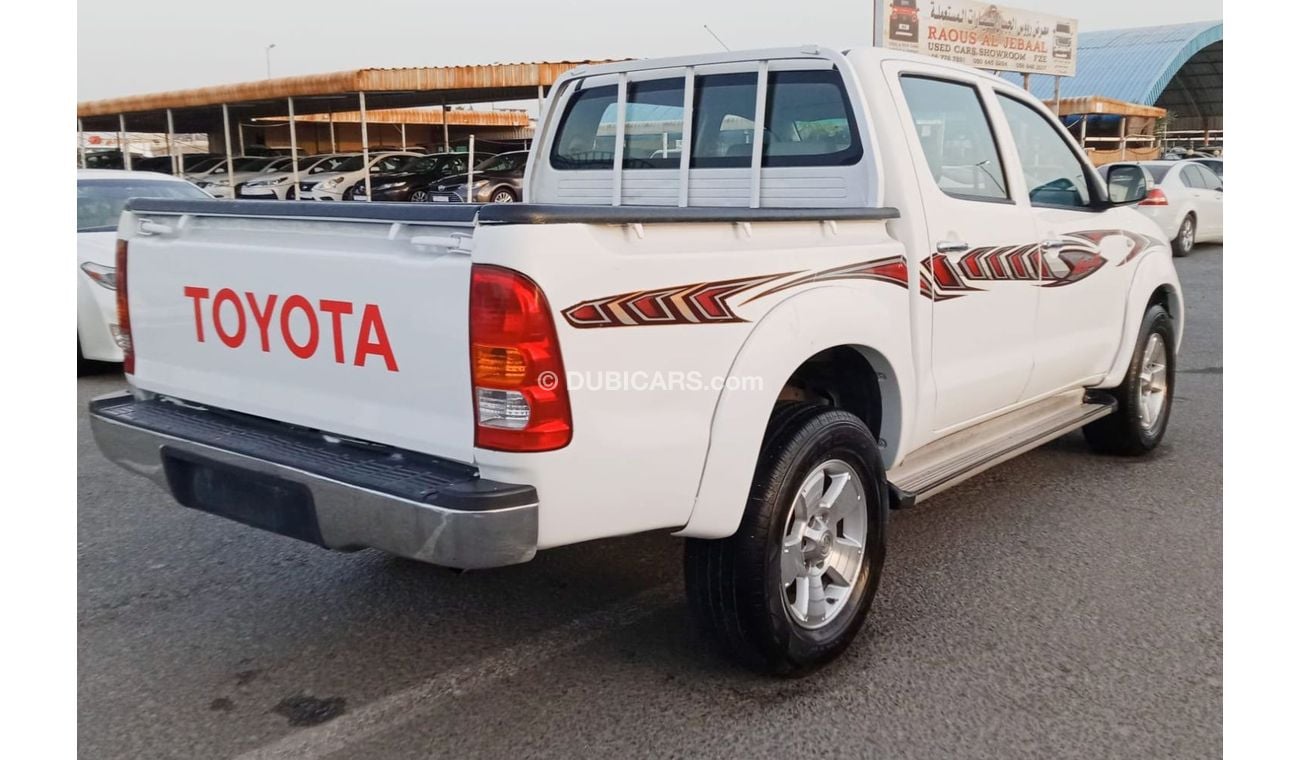 Toyota Hilux Toyota Hilux 4X4 V4 2.7L Model 2011