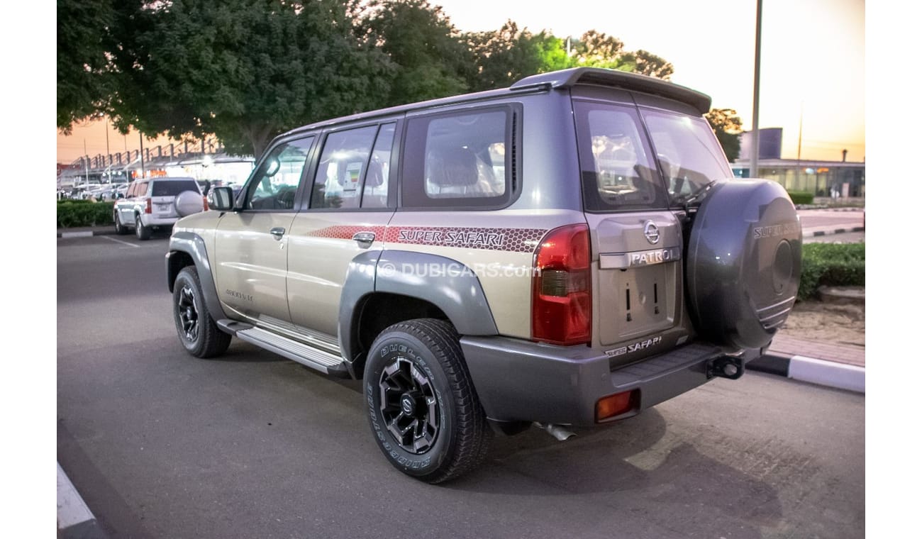 Nissan Patrol Super Safari NISSAN PATROL SUPER SAFARI 4.8L AWD 2022 | SUNROOF | REAR CAMERA | SUNROOF | DIFFERENTIAL LOCK | POW