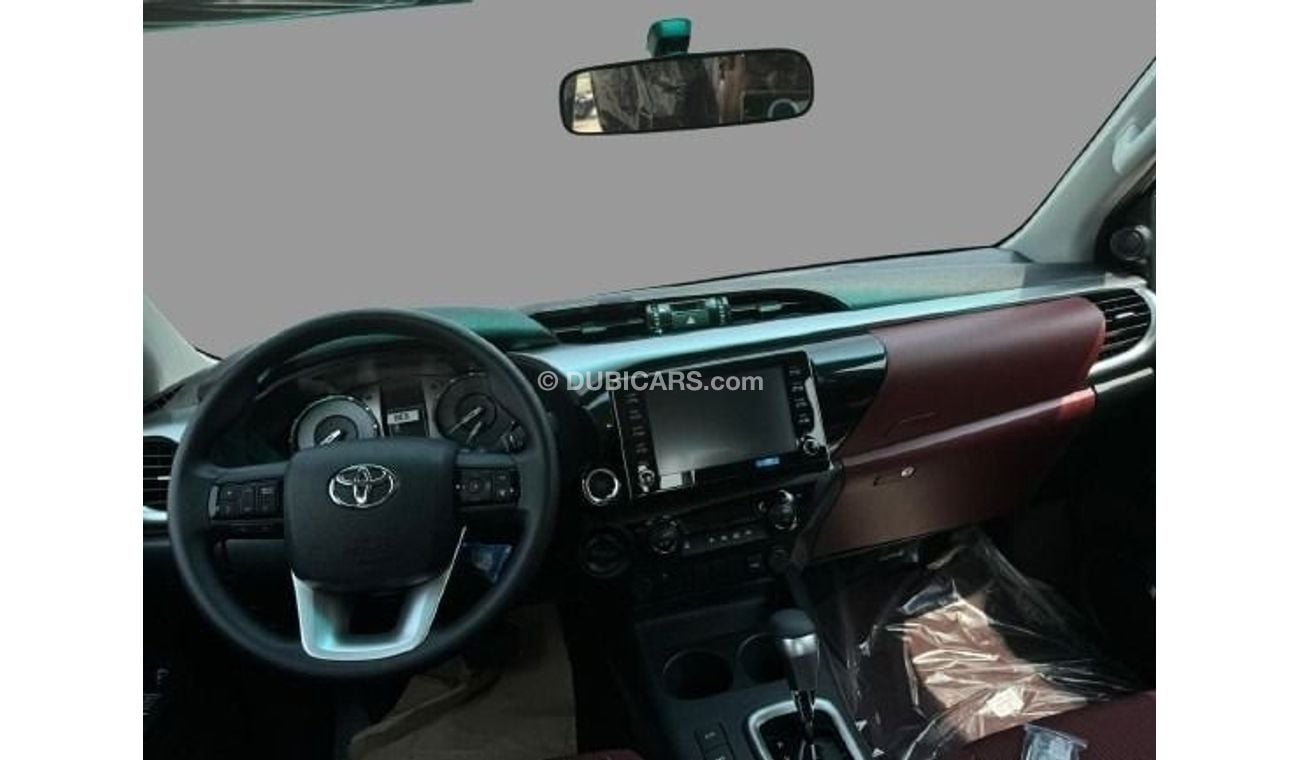 تويوتا هيلوكس Toyota hilux 2.7L petrol MY2025