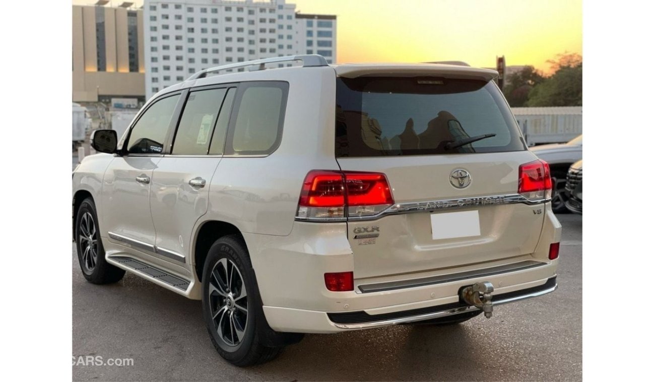 Toyota Land Cruiser 2019 GXR V8 | Diesel | Full Options | Top Of The Range