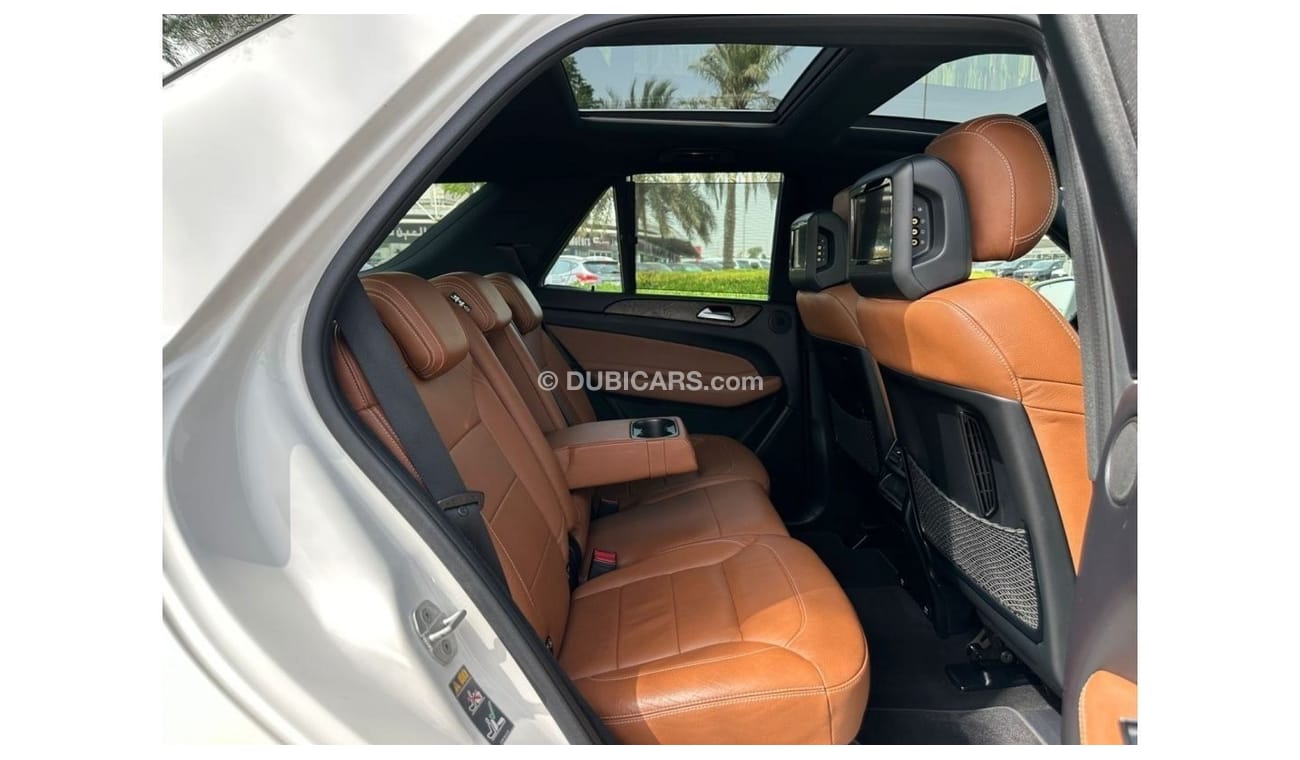 مرسيدس بنز GLE 400 AMG Mercedes GLE 400 AMG Kit / GCC / 2016 / Perfect Condition / 1970 Dirhams Monthly / 2 Keys