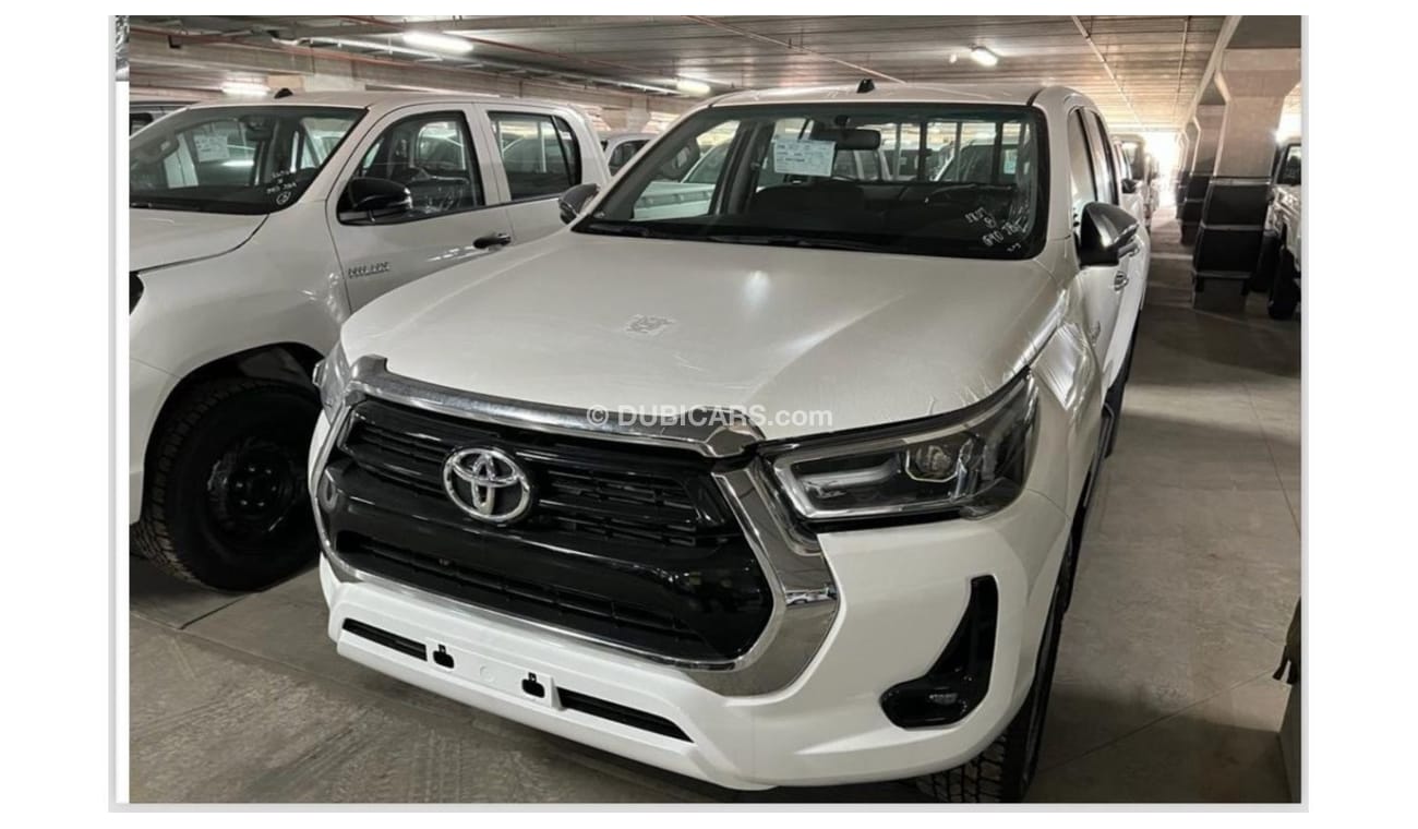 تويوتا هيلوكس TOYOTA HILUX 2.4 SR5 Dsl 4WD 4Doors 2024