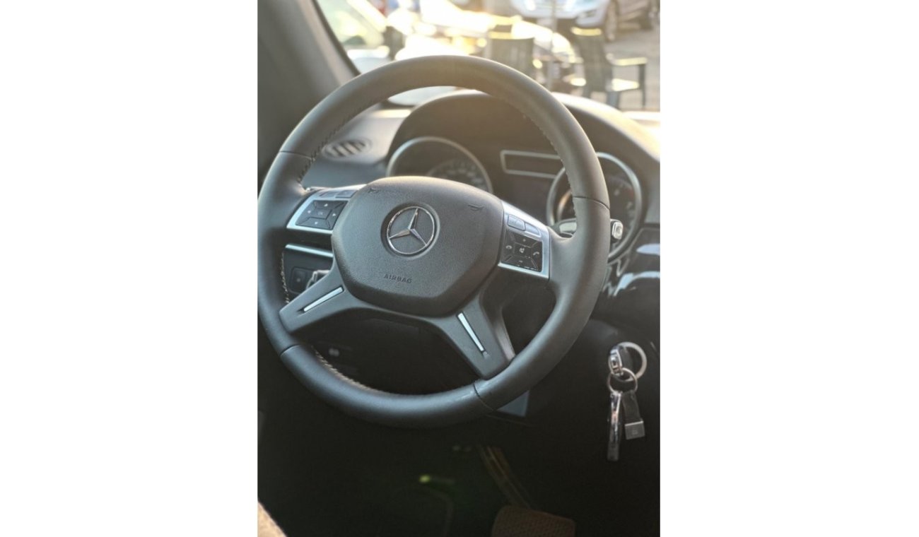 Mercedes-Benz ML 500 MODEL 2013 GCC CAR PERFECT CONDITION INSIDE AND OUTSIDE FULL OPTION