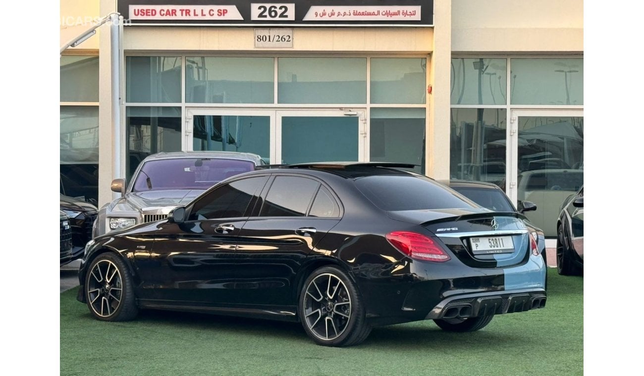 مرسيدس بنز C 43 AMG مرسيدس بنز C43 خليجي 2017 صبغ وكالة بحالة ممتازه بدون حوادث