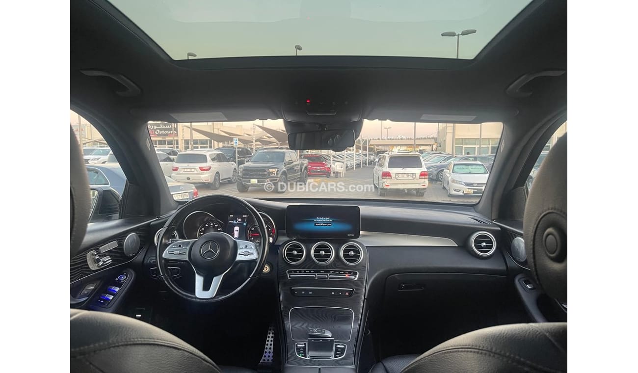 مرسيدس بنز GLC 350 Mercedes GLC300 _American_2020_Excellent Condition _Full option