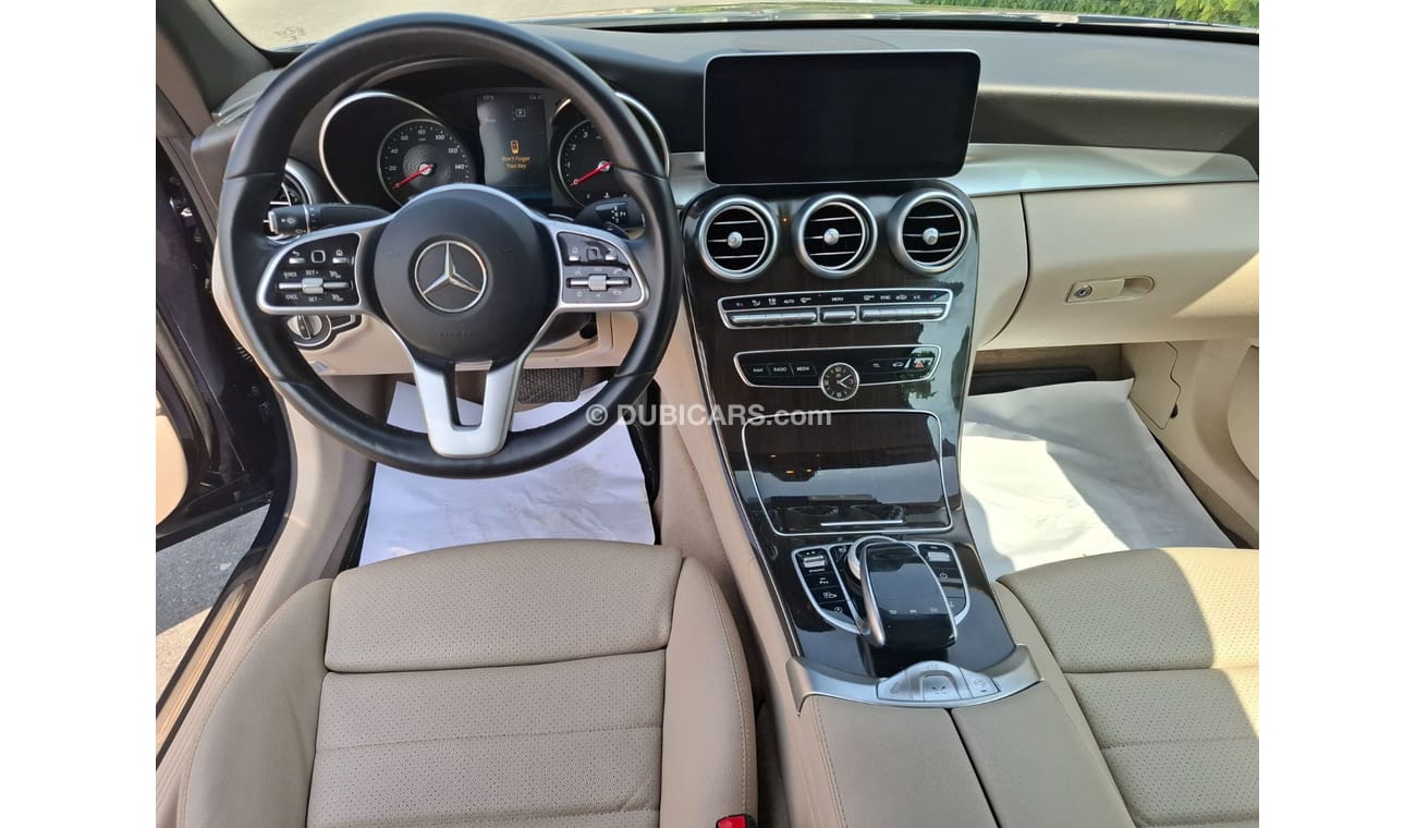 مرسيدس بنز C 300 كوبيه Mercedes-Benz C300 2019 full option  convertible