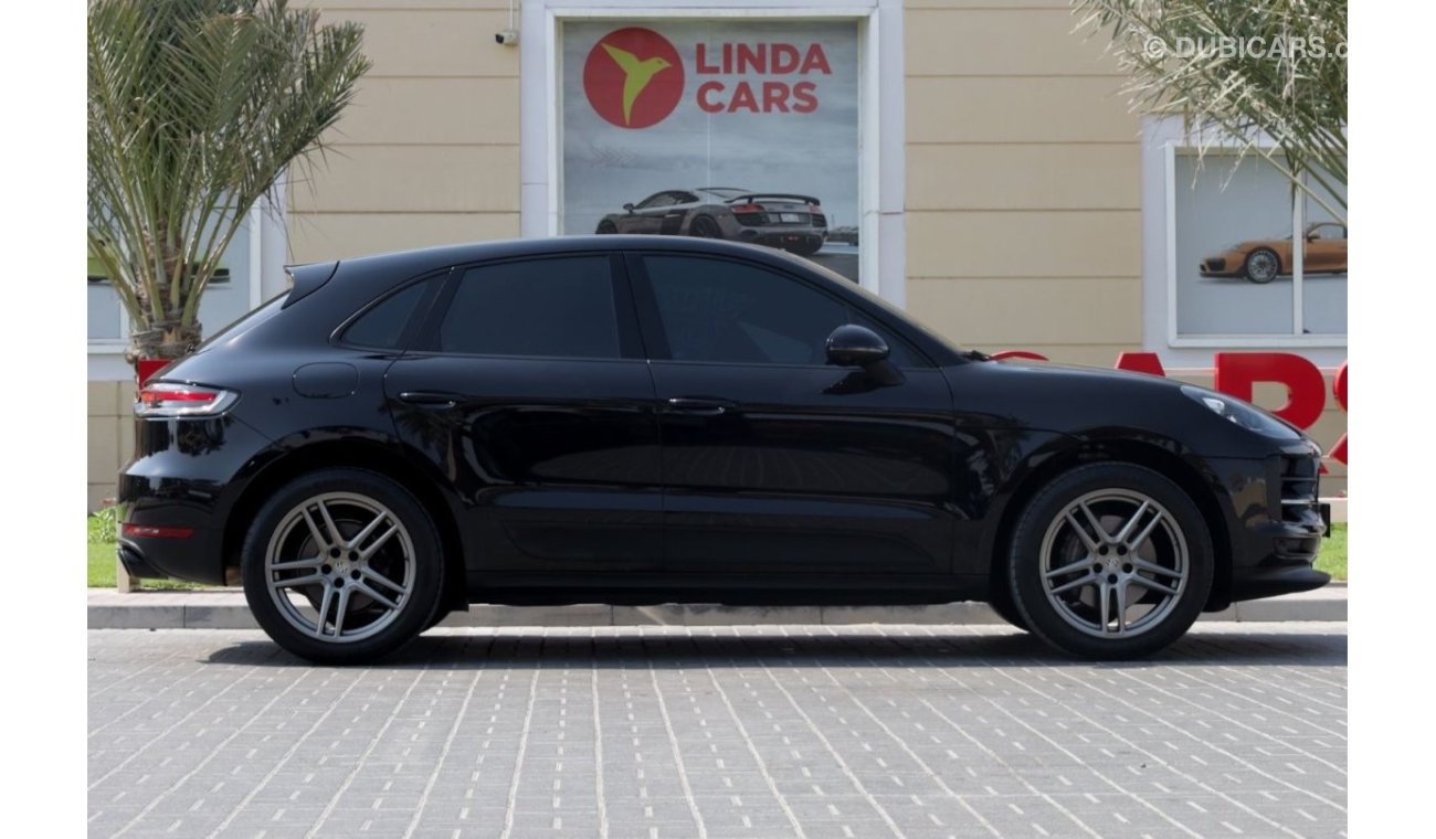 Porsche Macan std Porsche Macan 2019 GCC under Warranty with Flexible Down-Payment.