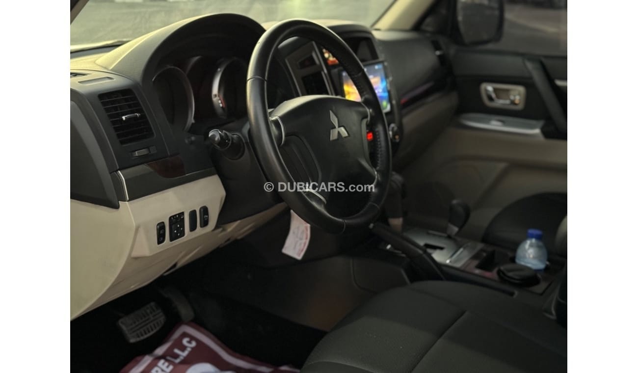 ميتسوبيشي باجيرو Mitsubishi pajero 2015 model v6 LHD